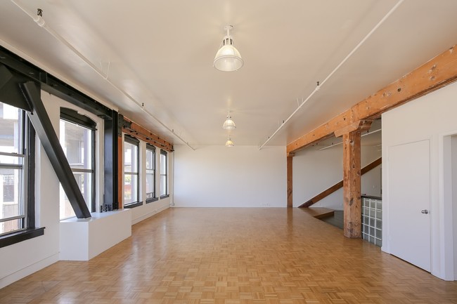 Interior Photo - 5th Street Lofts