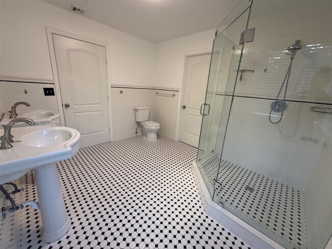 Building Photo - 8152 Mystic Harbor Cir