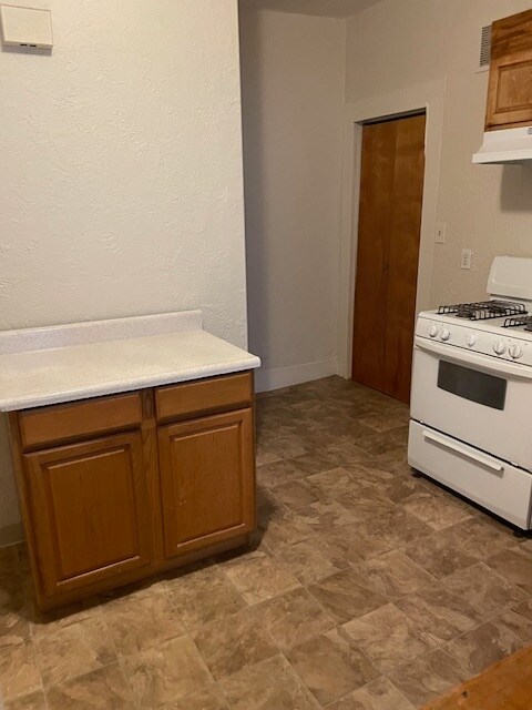 Building Photo - 117A Hawthorne St