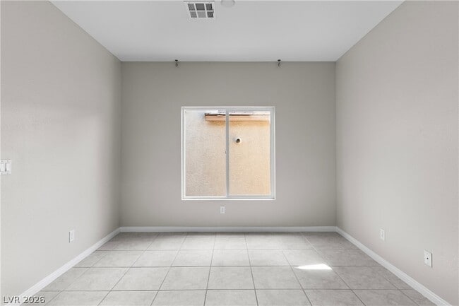 Building Photo - 10 Vicolo Sebino