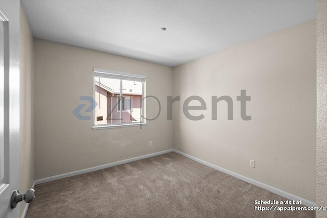 Building Photo - 1228 Albacore Terrace
