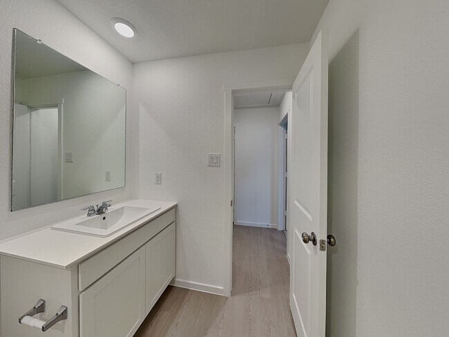 Building Photo - NEW CONSTRUCTION! READY NOW!