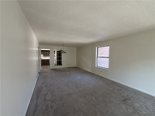 Building Photo - 4547 Chestnut Ridge Rd