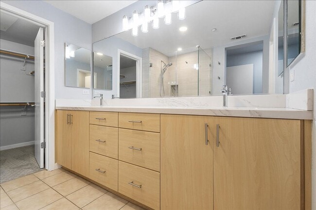 Building Photo - 2939 Glascock St