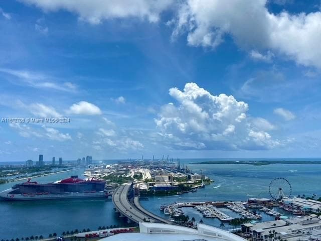 Building Photo - 888 Biscayne Blvd