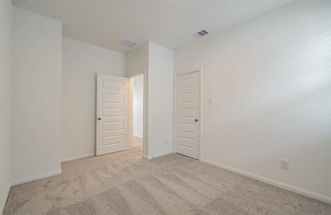 Building Photo - 24838 Harrow Mdw Dr