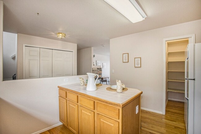 Building Photo - 3272 Capstan Way