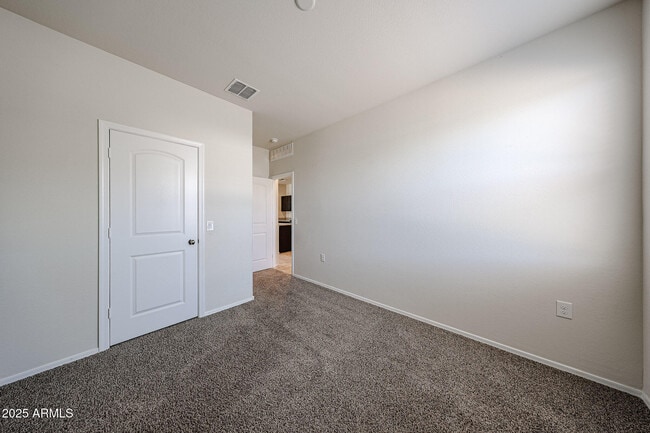 Building Photo - 31041 W Avalon Cir