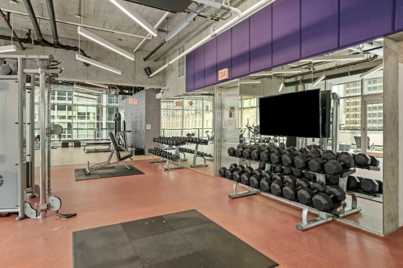 Building Photo - 204 E Grand Ave