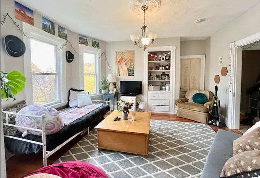 Building Photo - 83 Wensley St