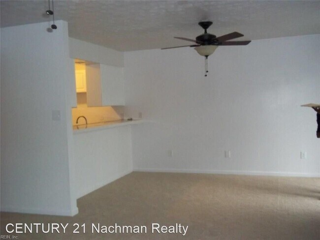 Building Photo - 2 br, 2 bath House - 113 Roane Drive Apt# D