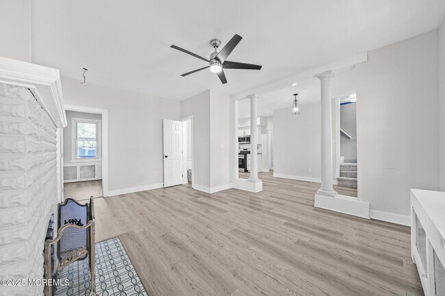 Building Photo - 509 Buffalo Ave