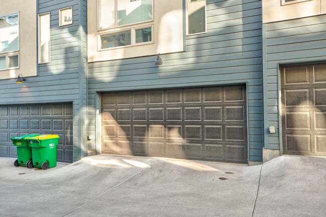 Building Photo - 1725 Eaton St