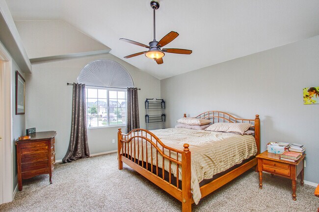 Building Photo - 4038 Pronghorn Meadows Cir