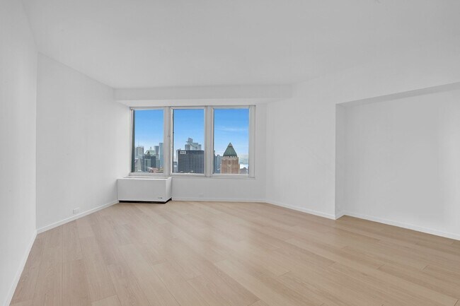 Building Photo - 150-156 W 56th St