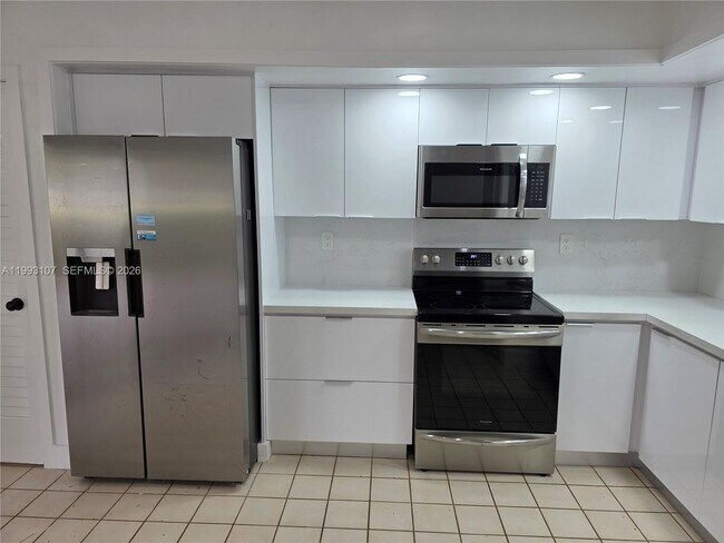 Building Photo - 12241 SW 115th Terrace