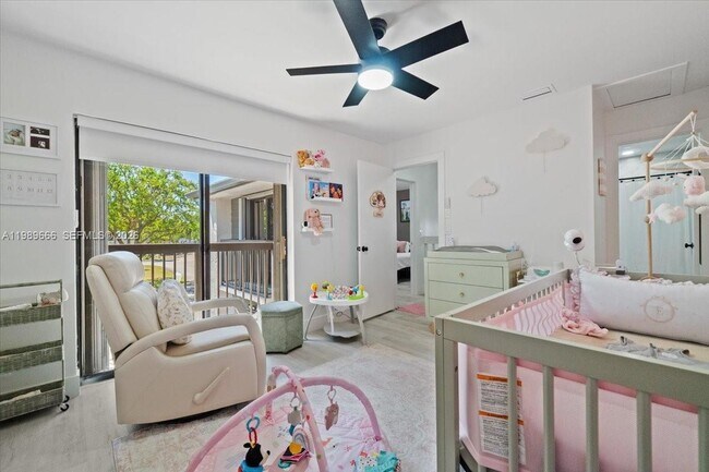 Building Photo - 3627 Cocoplum Cir