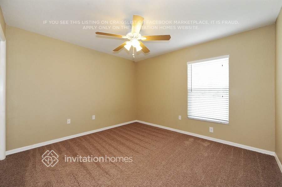 Building Photo - 4588 Great Blue Heron Dr