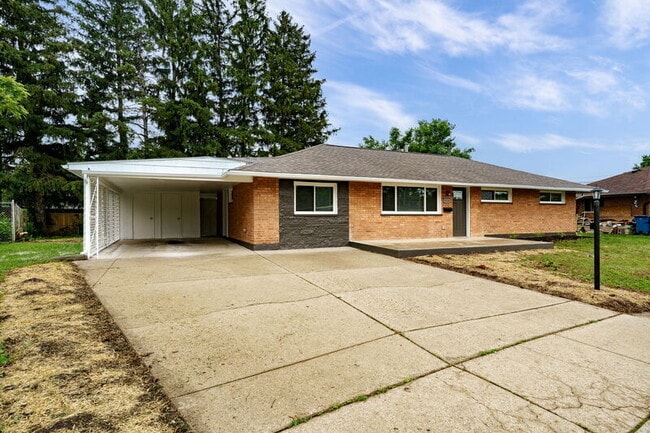 Building Photo - 5224 Mystic Dr