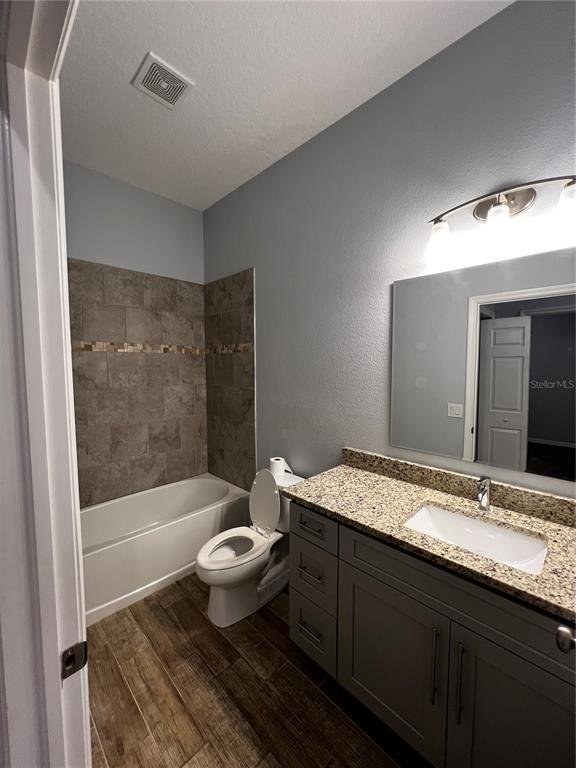 Building Photo - 567 Viceroy Ct