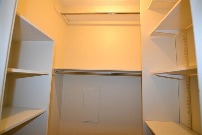 Building Photo - 67 St Germain St
