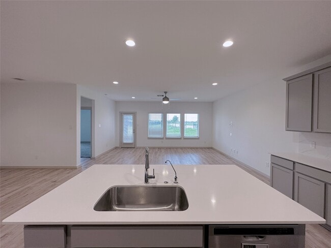 Building Photo - 29402 Ella Larchmont Ct