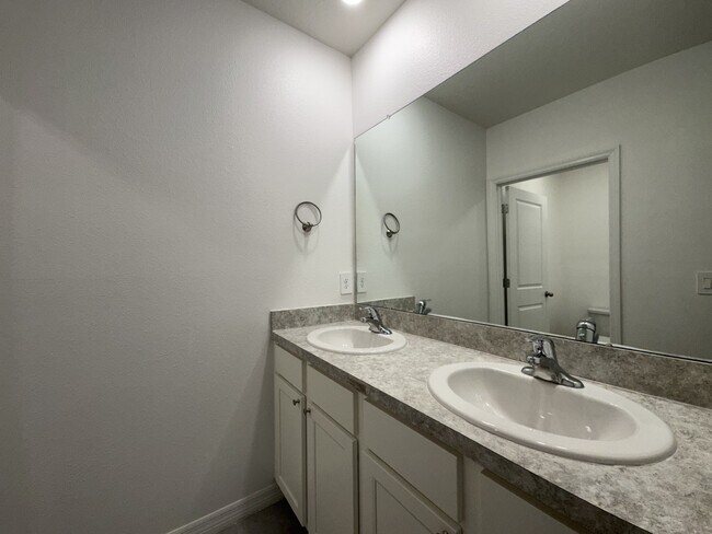 Building Photo - 17448 Harvest Moon Way