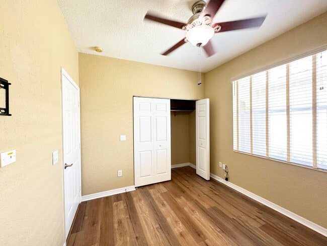 Building Photo - 8654 Lineyard Cay
