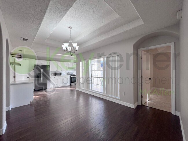 Building Photo - Beautiful 4B/2B Home in Pharr