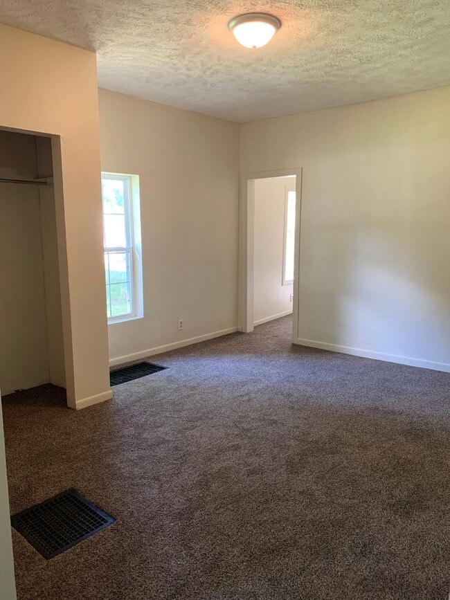 Building Photo - 822 Foote St