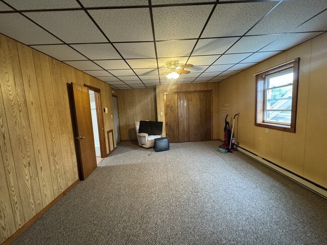 Building Photo - 563 Washington Ave