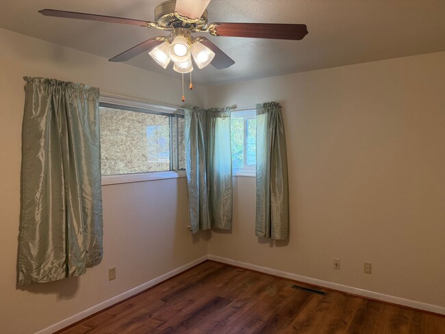 Building Photo - 1280 L St