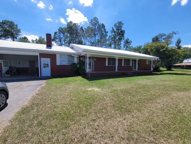 Primary Photo - 1351 Old Ray City Rd