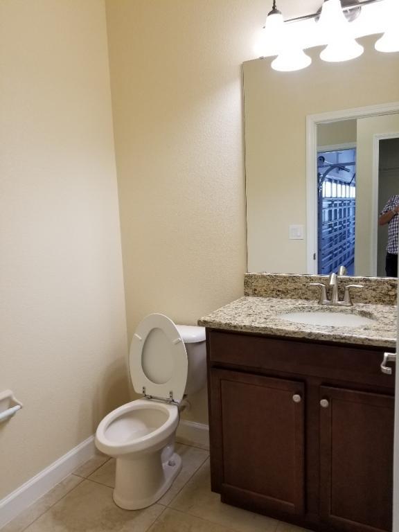 Building Photo - 15030 Evergreen Oak Loop