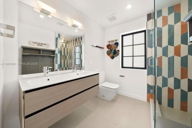 Building Photo - 151 NE 43rd St