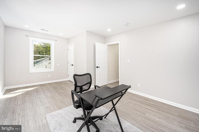 Building Photo - 2800 Upshur St