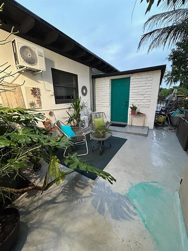 Building Photo - 270 NW 109th St