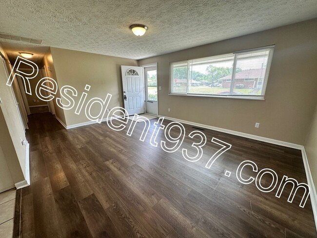 Building Photo - 3 Bed 2 Bath Home In Huber