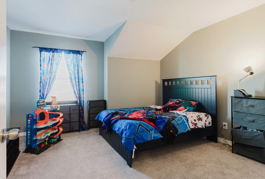 Building Photo - 3047 Adams Cross Dr