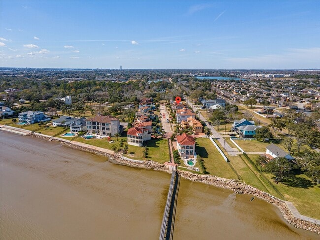 Building Photo - 538 Villa Dr