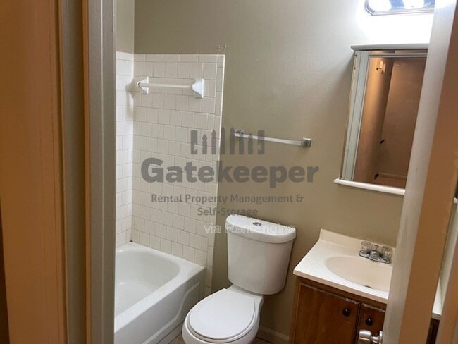 Building Photo - 333 Riverbrook Trail