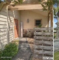 Building Photo - 137 Gull Dr S
