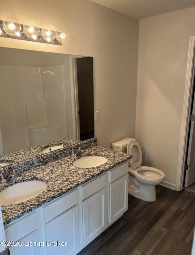 Building Photo - 205 Elegance Wy