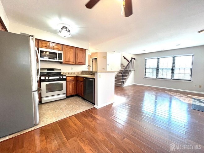 Building Photo - 111 Longfield Ct