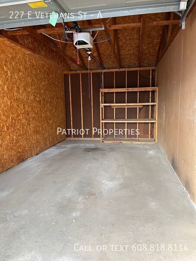 Building Photo - 2 bedroom/ 1 bath apartment in Tomah, WI