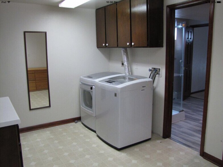 Building Photo - 8295 W 71st Ave