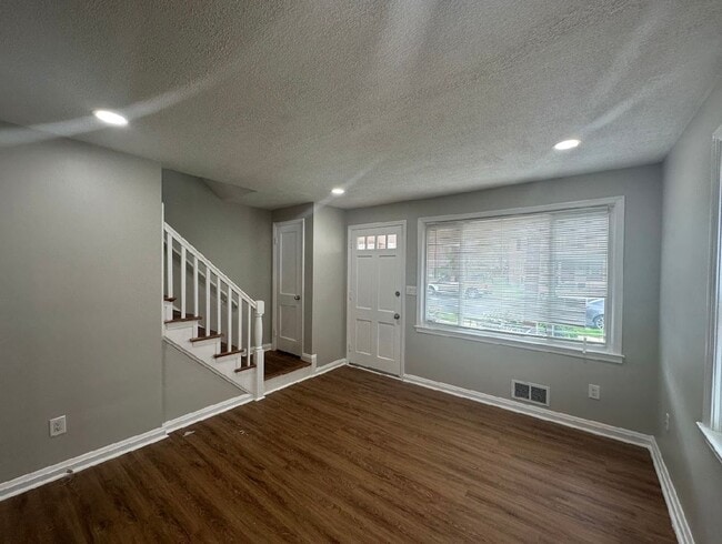 Building Photo - Spacious Three Bedroom House In Baltimore ...