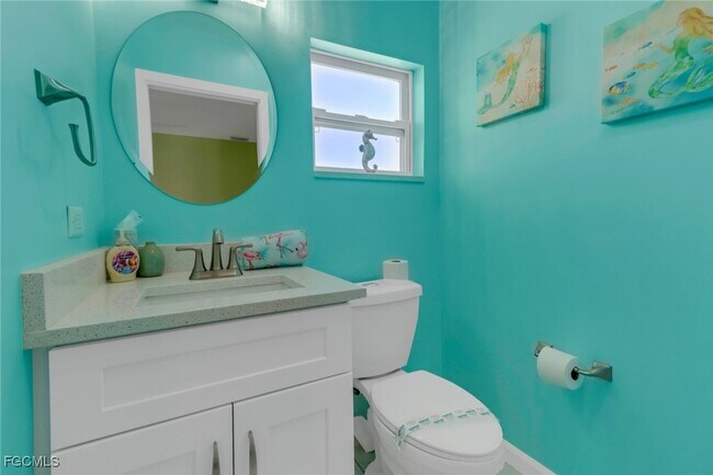 Building Photo - 2567 Cay Cove