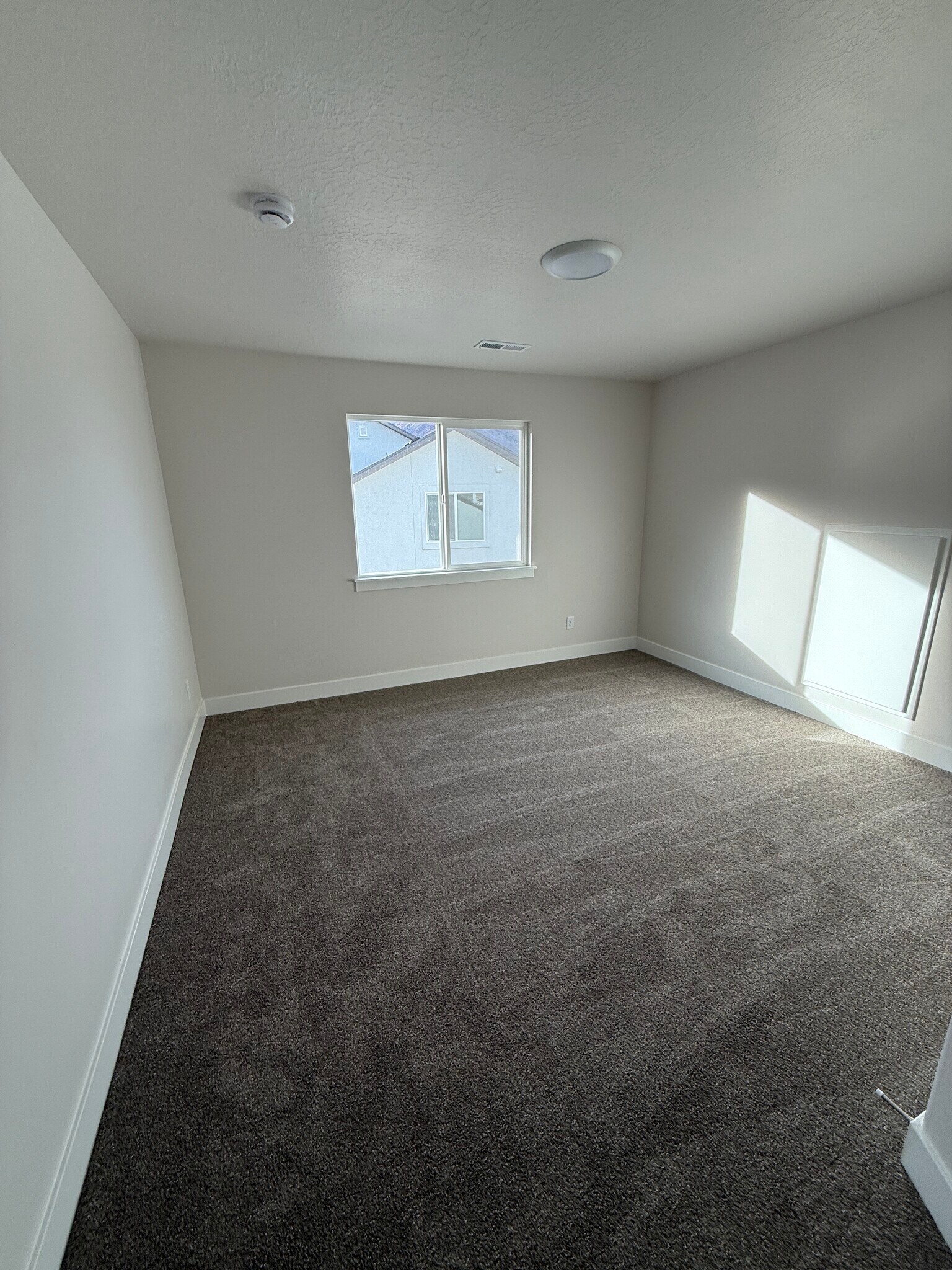 Building Photo - 4805 S Heartwood Rd