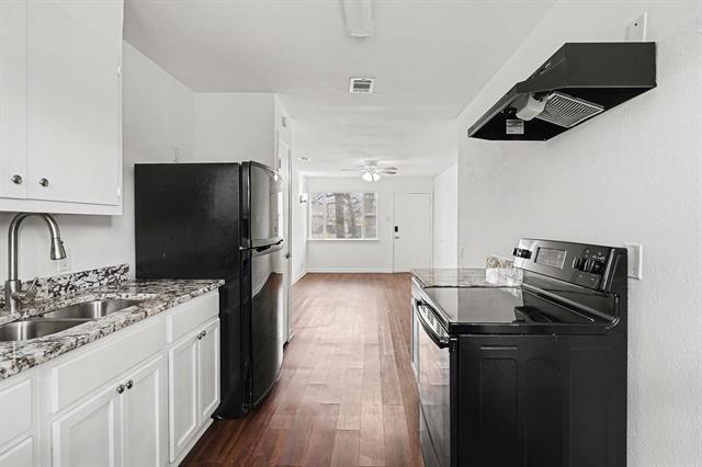 Building Photo - 2209 Barbell Ln